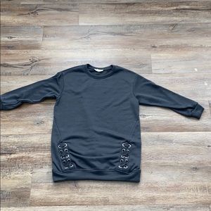kids gray sweatshirt with Crosstide notches